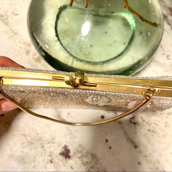 Vintage Beaded Handbag Collectible Satin Fabric Iridescent beading Gold kisslock - Picture 8 of 11